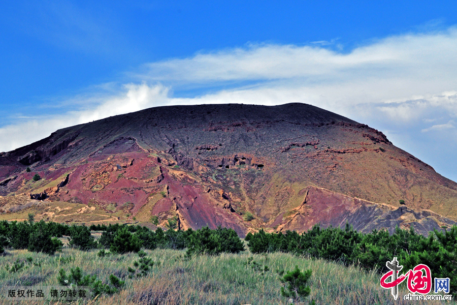 大同火山群是中国著名第四纪火山群,分布在山西省大同市、县和阳高县境内。中国网图片库 杜利勇摄影 大同火山群是中国著名第四纪火山群,分布在山西省大同市、县和阳高县境内。中国网图片库 杜利勇摄影