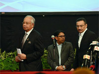 马来西亚总理:马航失联航班MH370在南印度洋坠毁