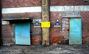 ��Ӫ���᳧��������ʷ