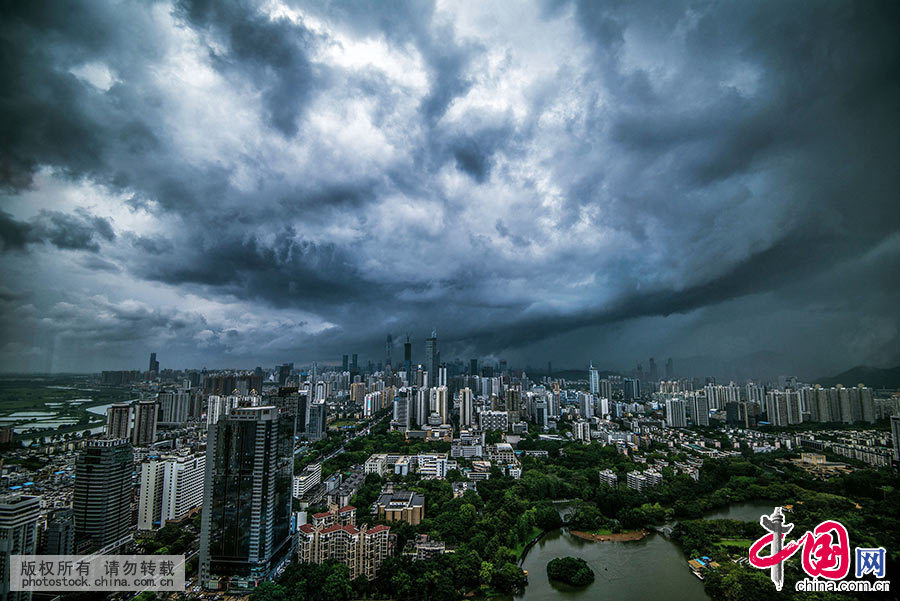  2015��5��20�գ��������ܱ���Ϯ�������������������Ͽ�ϯ�����������ʵ�¥Ⱥ������ʱ��ʱ�֣����Ī�⣬����ħ��ĩ�����硣 �й���ͼƬ�� �˷�/��