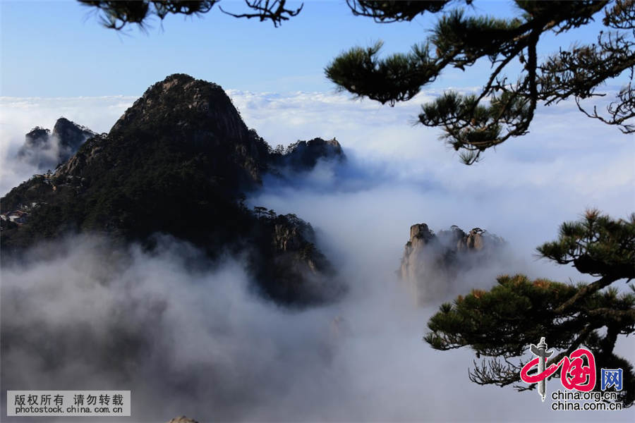 10��27�գ��ڻ�ɽ�羰��������ƺ����������գ����ջ�ɽ�羰�������磬������׳�����˵��ƺ����й���ͼƬ�� ʩ��� ��